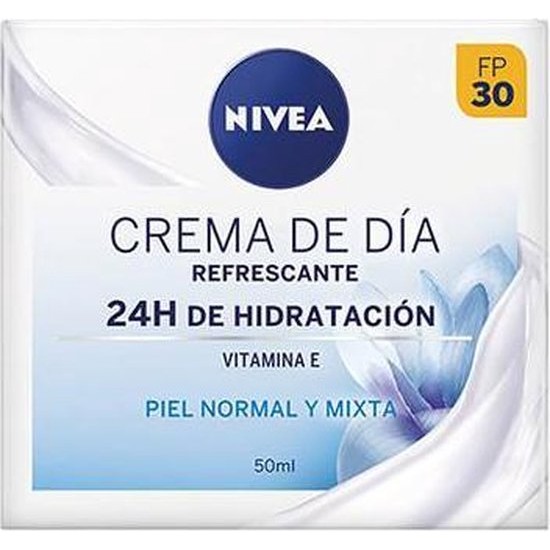 Nivea Moisturizing Day Care SPF 30 Normal and Combination Skin 50ml
